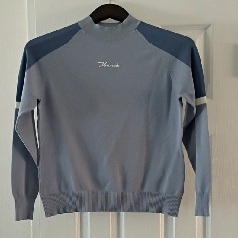Blue Crewneck Sweater with Color-Blocking Design